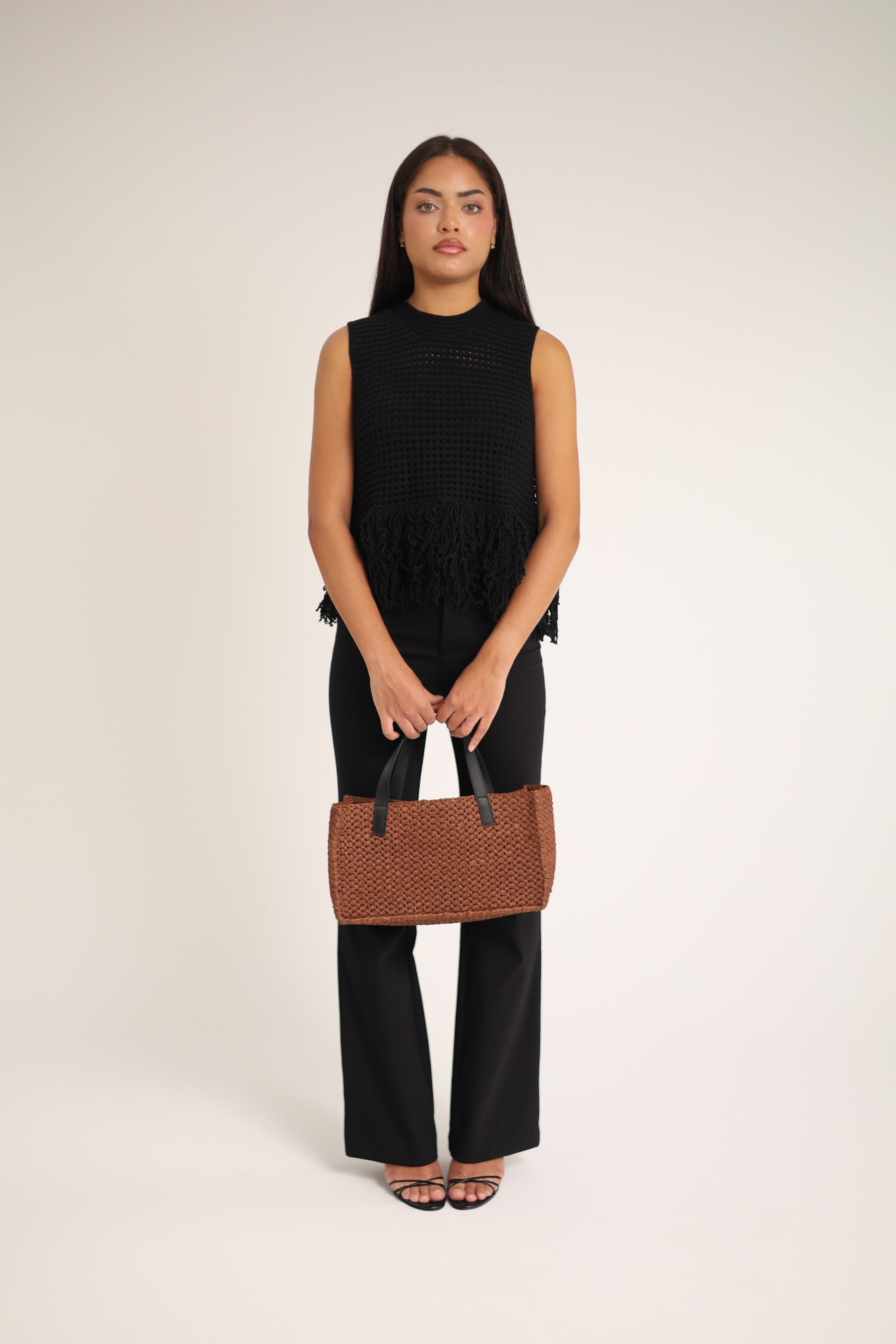 Mini Cabas, sac en cuir de veau et raphia viscose, Petit — porté