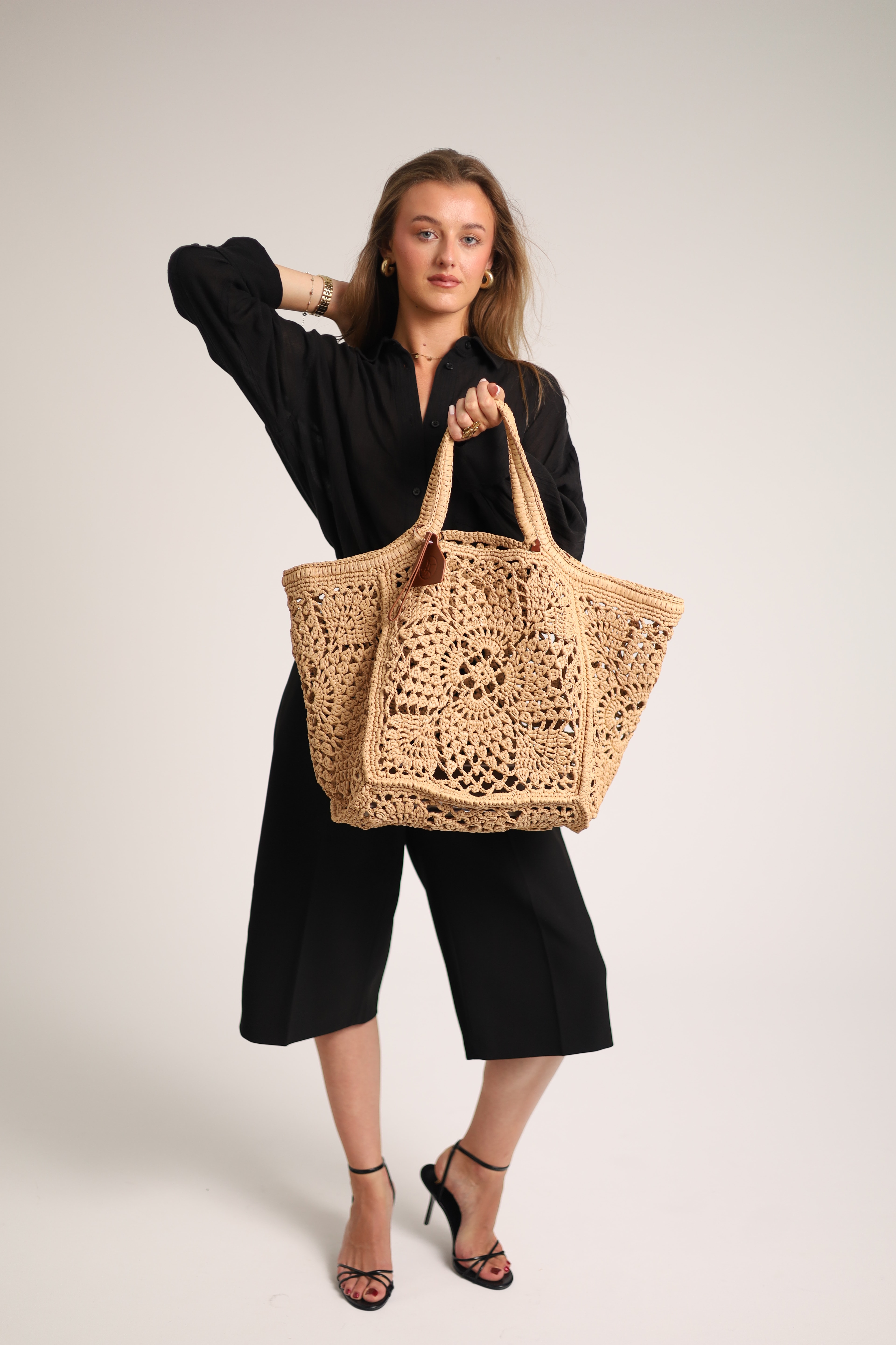 Vesne, sac en cuir de veau, métal et raphia viscose — détail