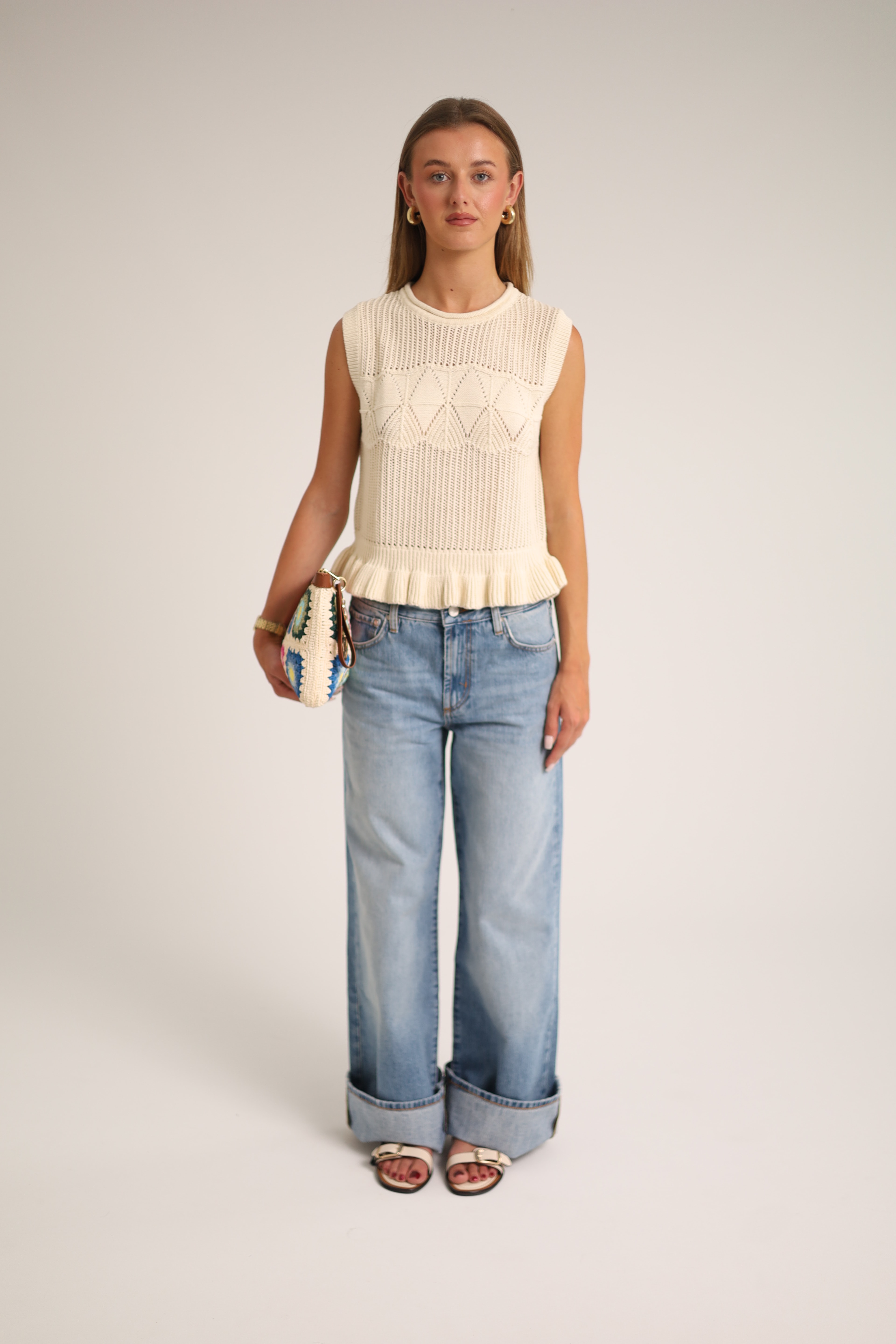 Fiora, sac en métal et raphia viscose — porté