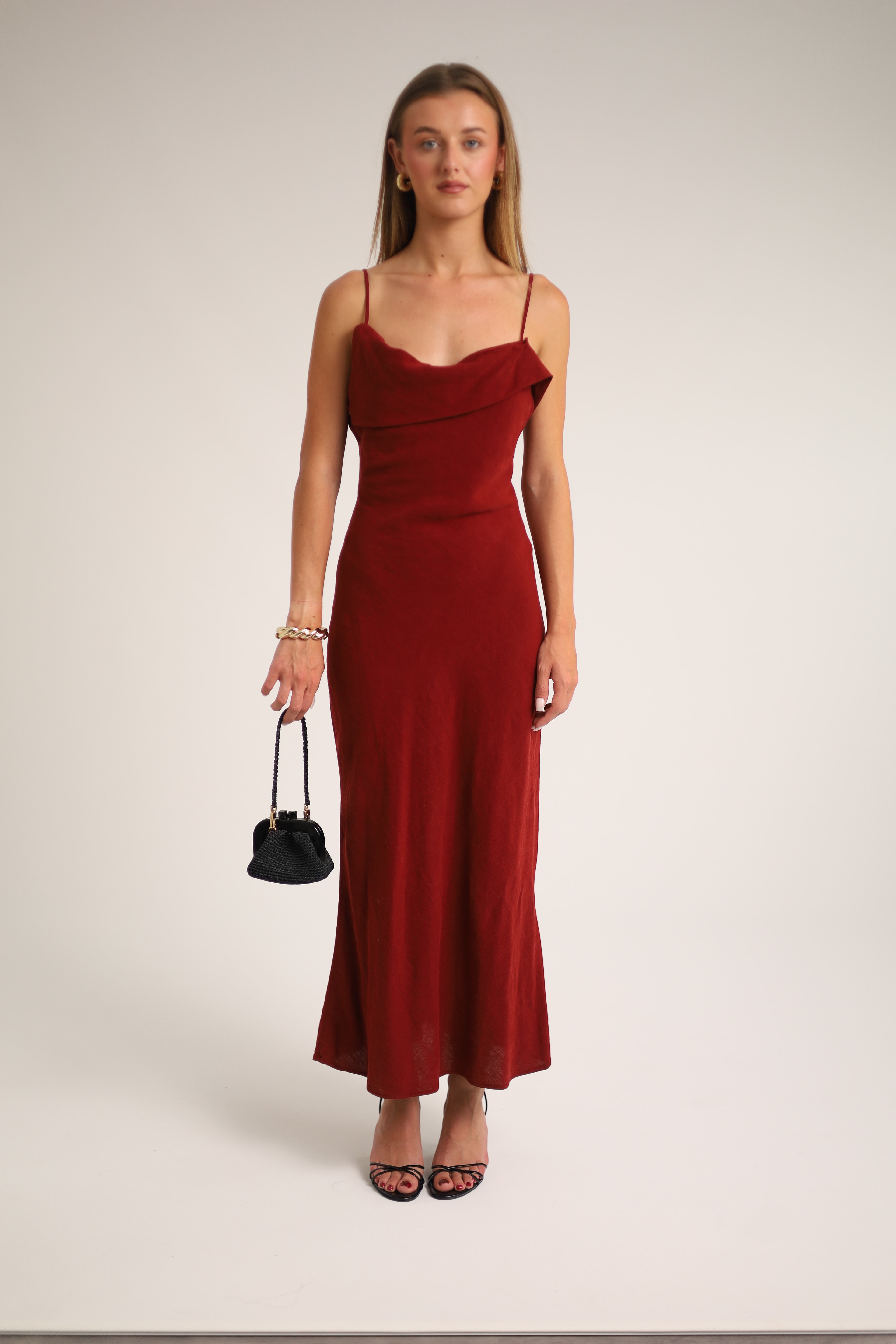 Kohana, sac en métal et raphia viscose, Noir — porté